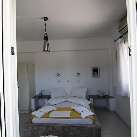 Mirsini Studios Parasporos Extérieur photo