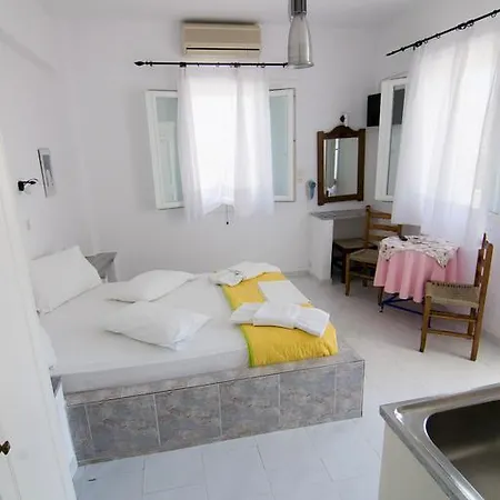 Mirsini Studios Parasporos Extérieur photo
